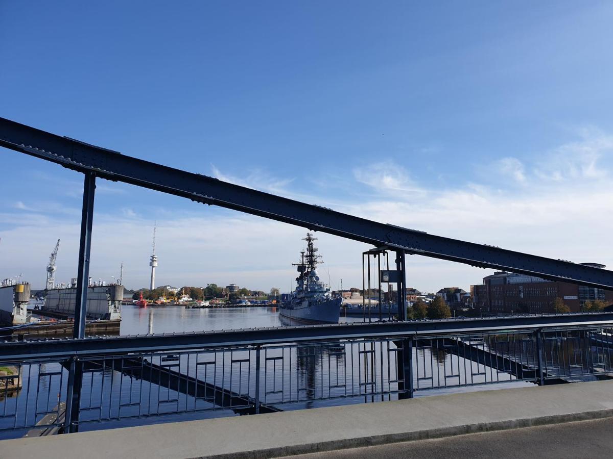 191 Ferienwohnung Deichbruecke Вильгельмсхафен Экстерьер фото